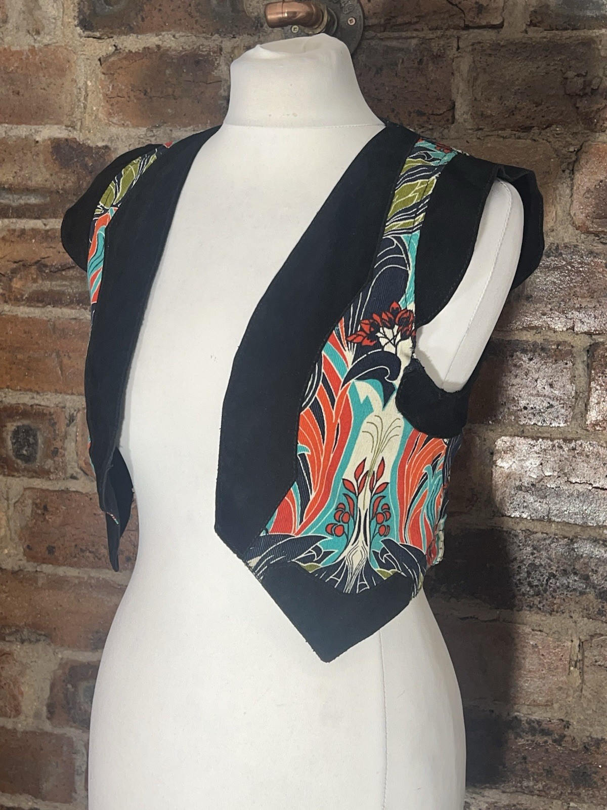 RARE KATE MOSS FOR TOPSHOP SUEDE/CORD BLACK/MULTI WAISTCOAT SIZE 8 image 3