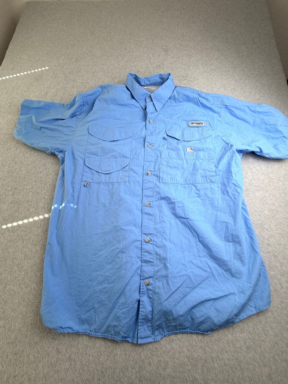 Columbia Mens PFG Fishing Shirt Large Light Blue Short Sleeve Button Up Vented