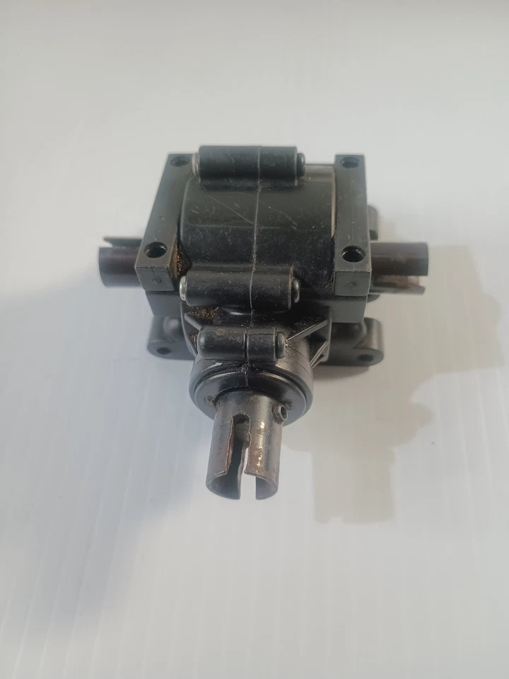 Team Associated Nitro RC MGT Monster Truck Differential Part Pre-owned Rc Things - Image 2 of 4