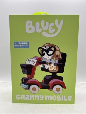 Moose Toys Bluey Granny Mobile Pretend Playset  37 Pieces wooden role book 