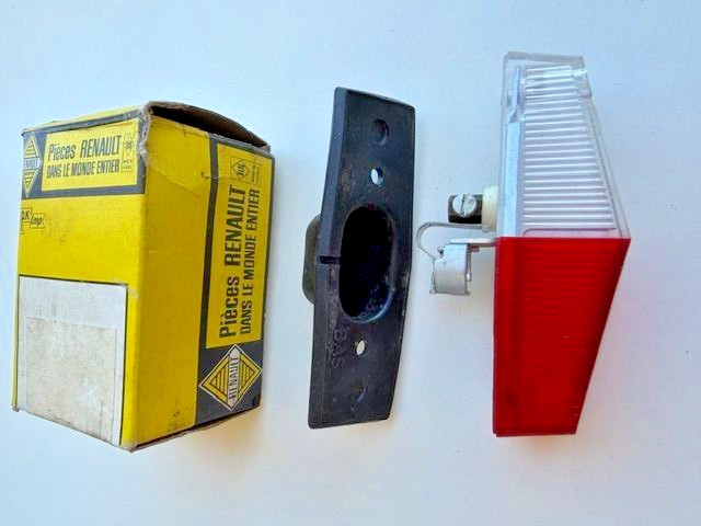 Veilleuse aile avant PK 4126 pour restauration Renault 8 Gordini S