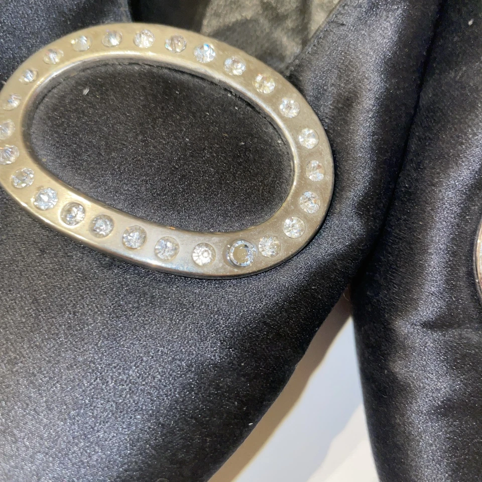 Prada Estrás Satinado Plano en Negro UE Talla 37.5 Talla US 7 Foto 3 de 4