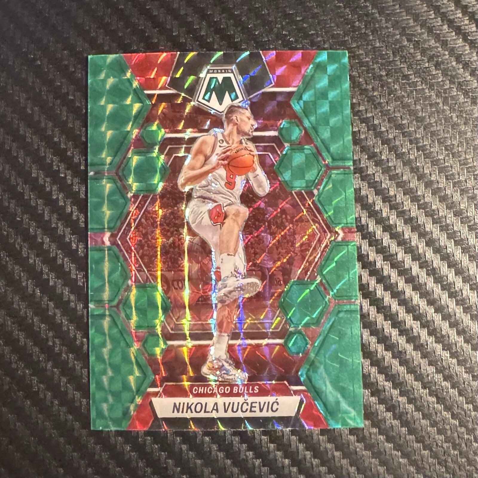 2022-23 Mosaic Chicago Bulls Nikola Vucevic GENESIS #187 Basketball Card