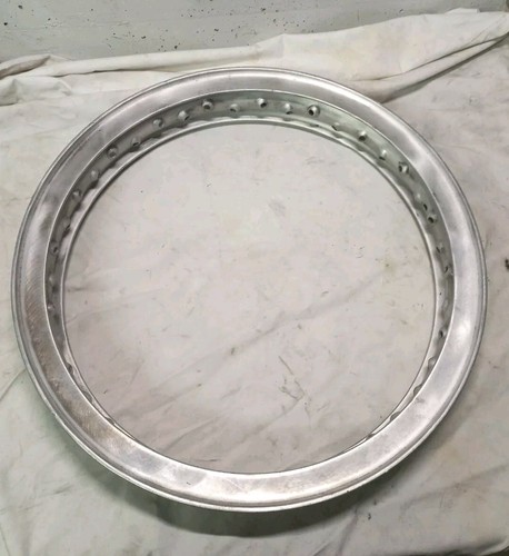 Borrani Record Felge WM 3 18 / RM 01 4666 Cross - Bild 2 von 5