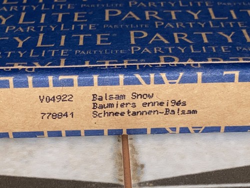 PARTYLITE~BOX OF 12~TEA LIGHT~CANDLES~BALSAM SNOW~V04922~NIB - Picture 5 of 8