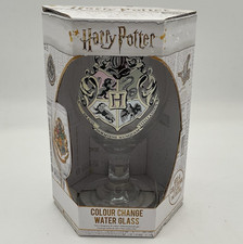 The HARRY POTTER Colour Color Changing Water Glass Hogwarts Collectable NEW
