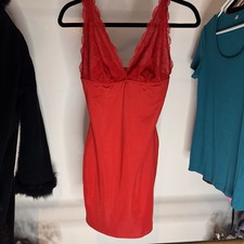 Yummie By Heather Thomson Shaping Slip Adjustable Straps Red Size Medium NWOT