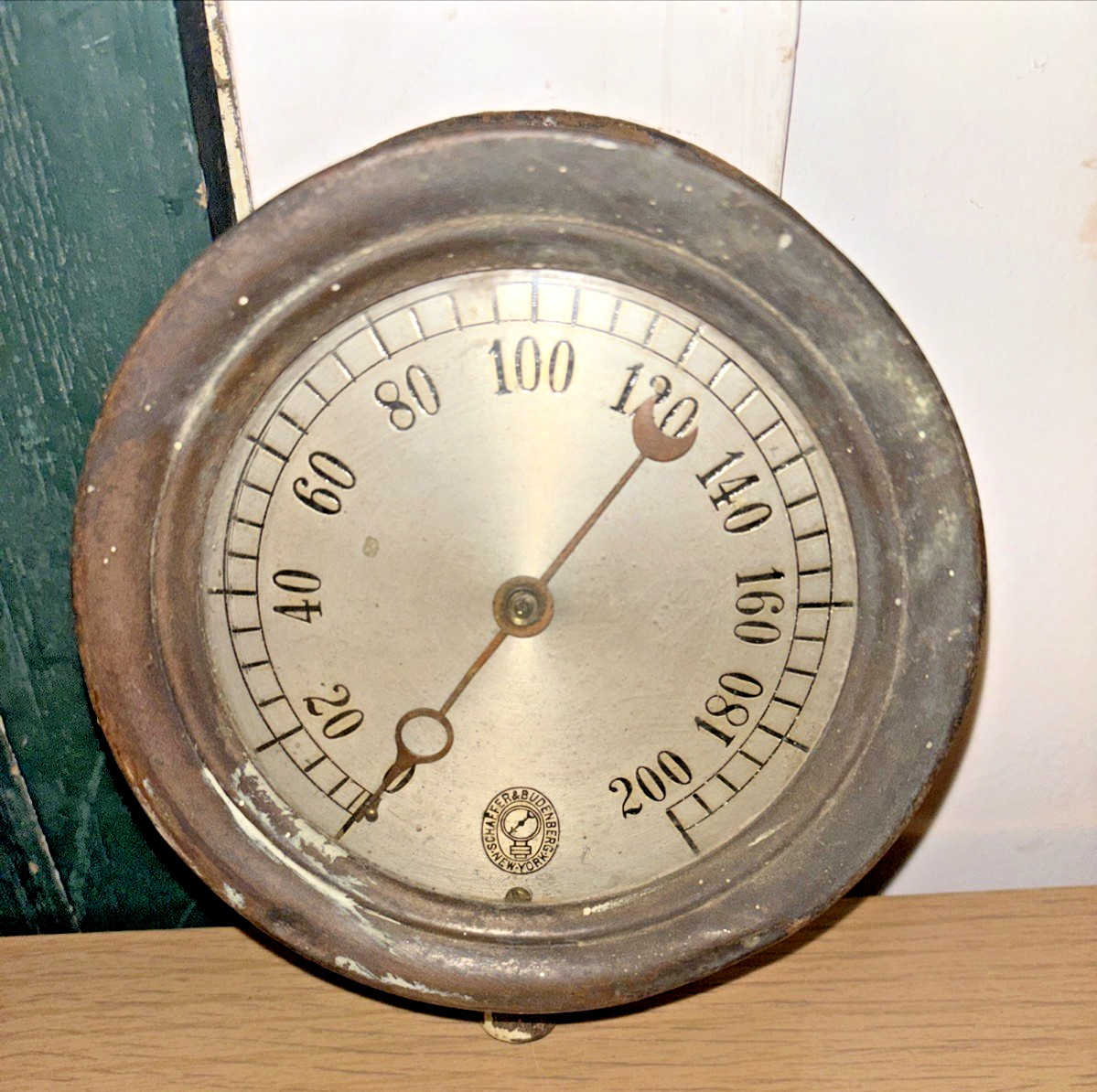 Antique Brass & Cast Iron Schaffer & Budenberg Ney York 200 PSI Steam Gauge