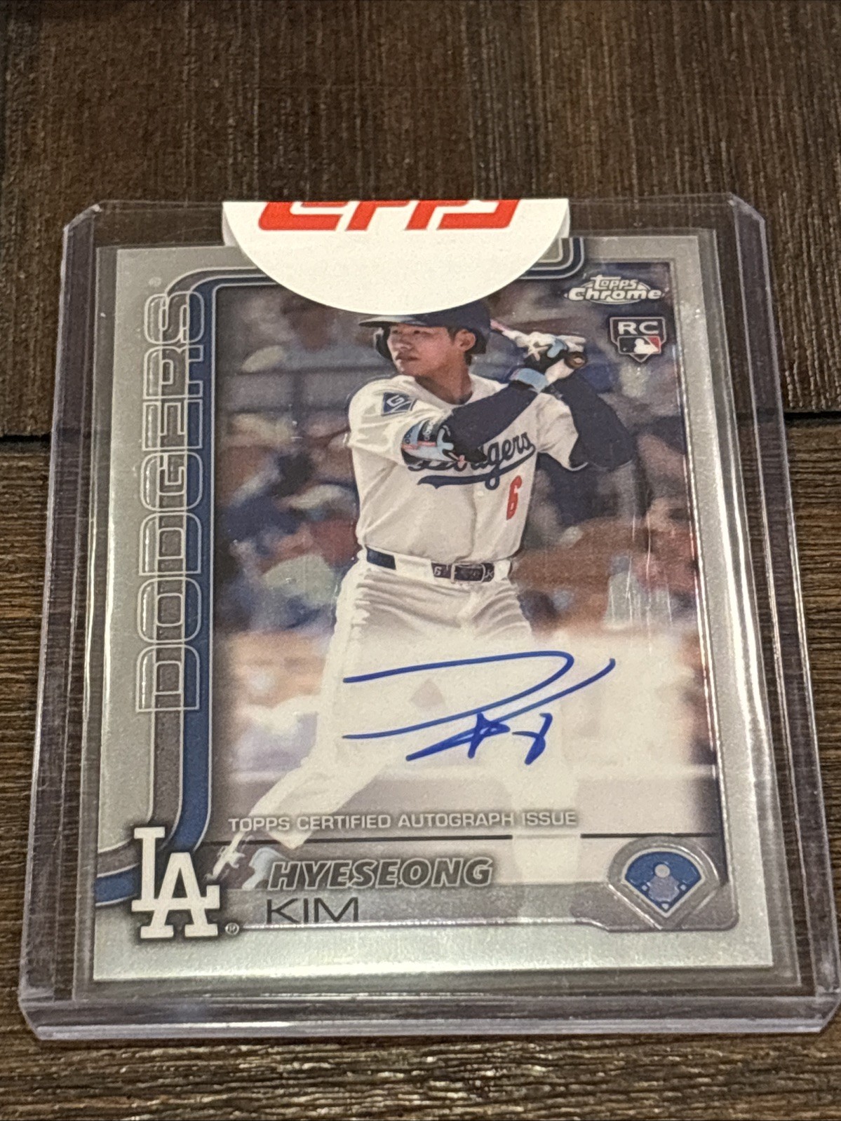 2025 Topps Chrome Hyeseong Kim Rookie Autograph Dodgers RC Auto #RA-HYE