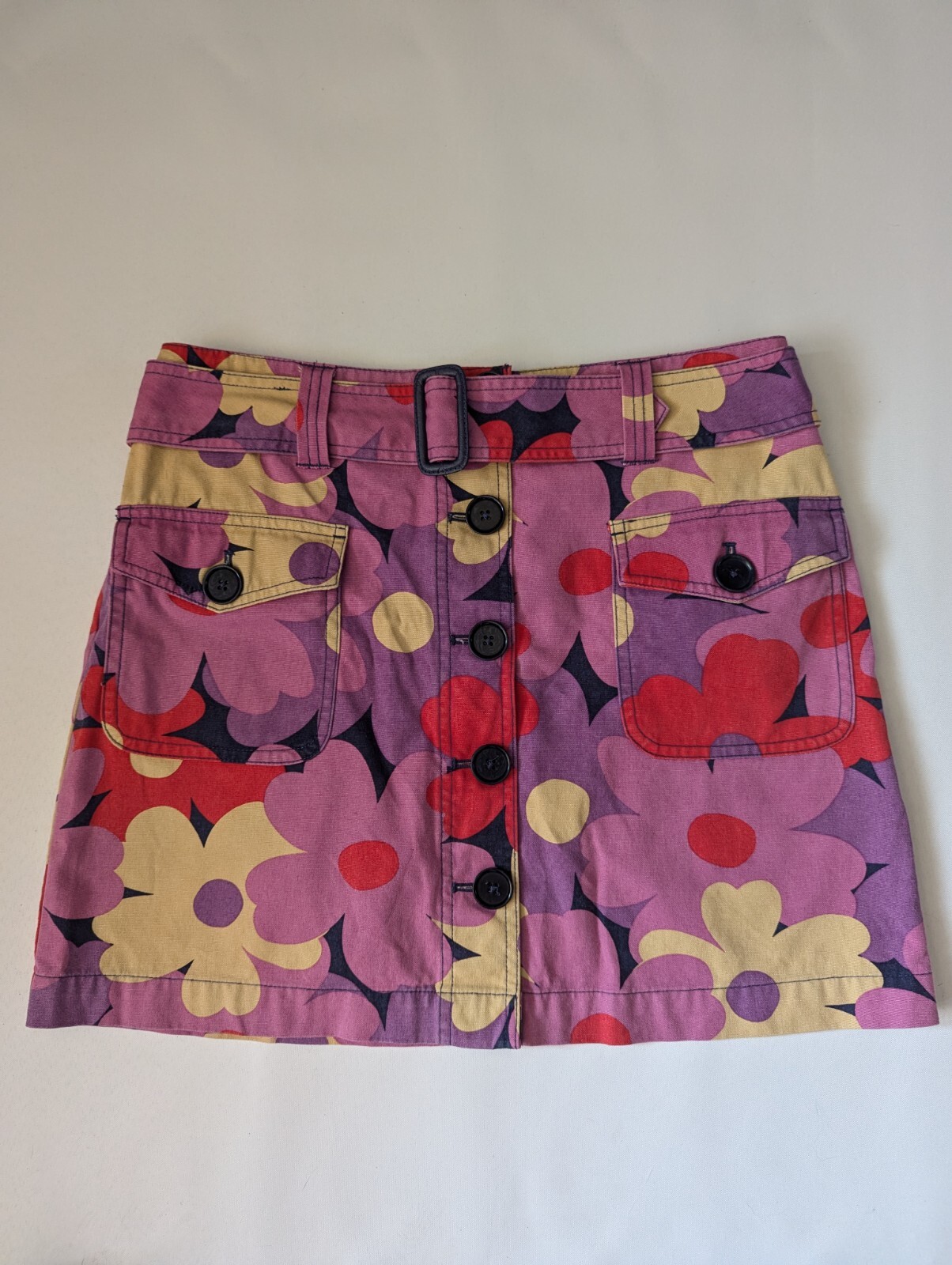 Boden Mini skirt Size 12R - retro  big floral print in pink,purple & red-image