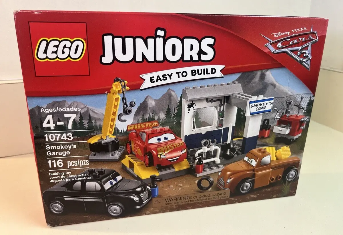New Old Stock- Lego Juniors Smokey's Garage 10743 Cars 3