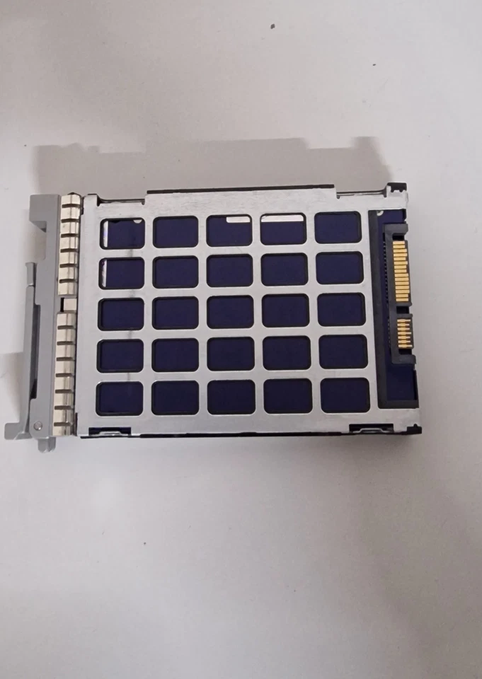 Cisco Micron 5100 Max SSD 120GB 2,5 " SATA 6G UCS SD120GBMS4-EV - Immagine 3 di 3