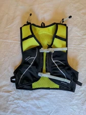 Osprey Duro 15 Hiking Backpack Black and Yellow (Small/Medium) Used 