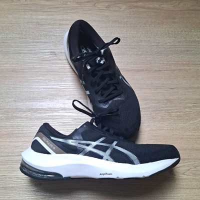 ASICS GEL-PULSE 13 Laufschuhe Sneaker Mesh schwarz/weiß Schnürung Größe 39 40