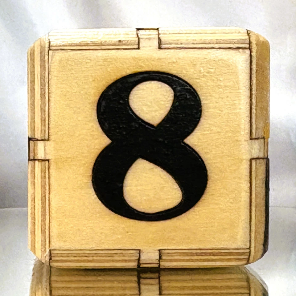 Golden Gambit - City Cat Chronicles - Backgammon Doubling Cube 36mm - Image 4 of 4