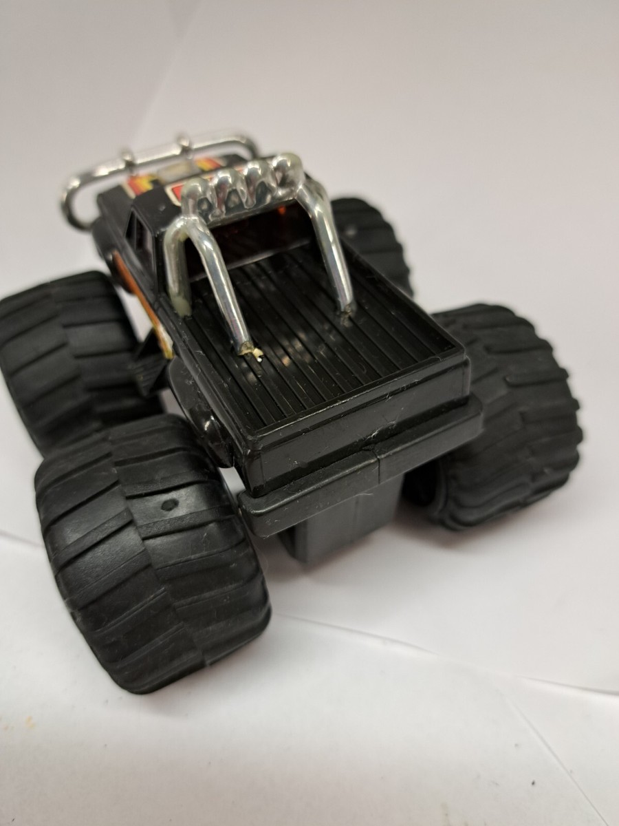 Monster Truck Square Body Vintage Monster Truck YCT 1980s