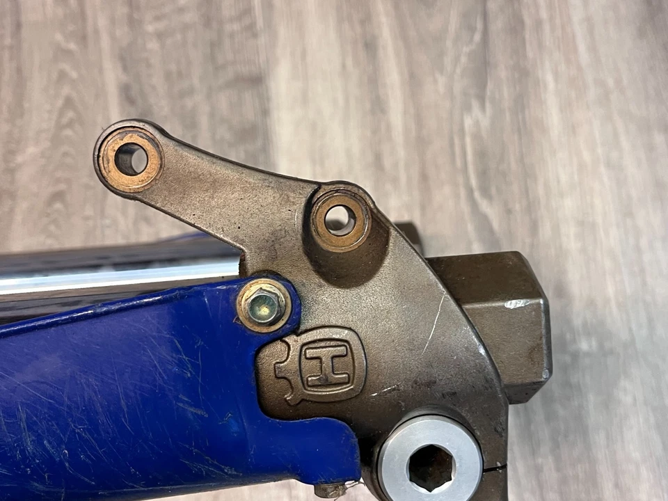 Horquilla Husqvarna TE 450 Upside Down con puentes Marzocchi Shiver USD Foto 2 de 4