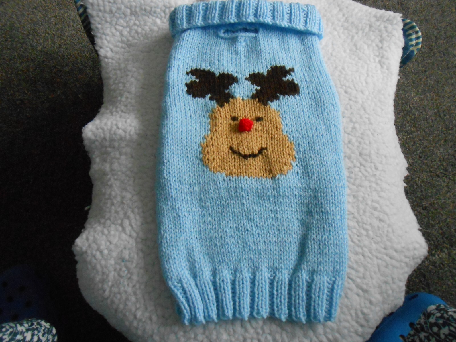 Hand knitted Blue **Rudolph** Xmas dog coat/jumper so cute..medium dog.. *NEW* eBay