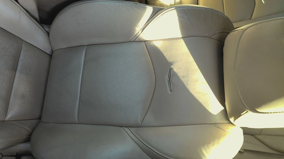 15 CADILLAC CTS Sdn Seat Opt Aq9 (luxury)DRIVER SIDE FRONT SEAT — 第 3/4 张图片