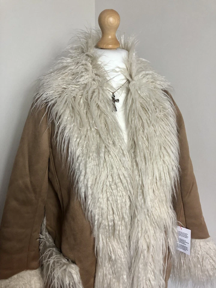 70's inspired Faux suede Faux Fur Boho penny lane Afghan Coat Size 8 oversized - Image 2 of 4