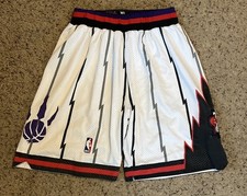 Pantaloncini da basket vintage Toronto Raptors NBA Nike Team XL Y2K bianchi