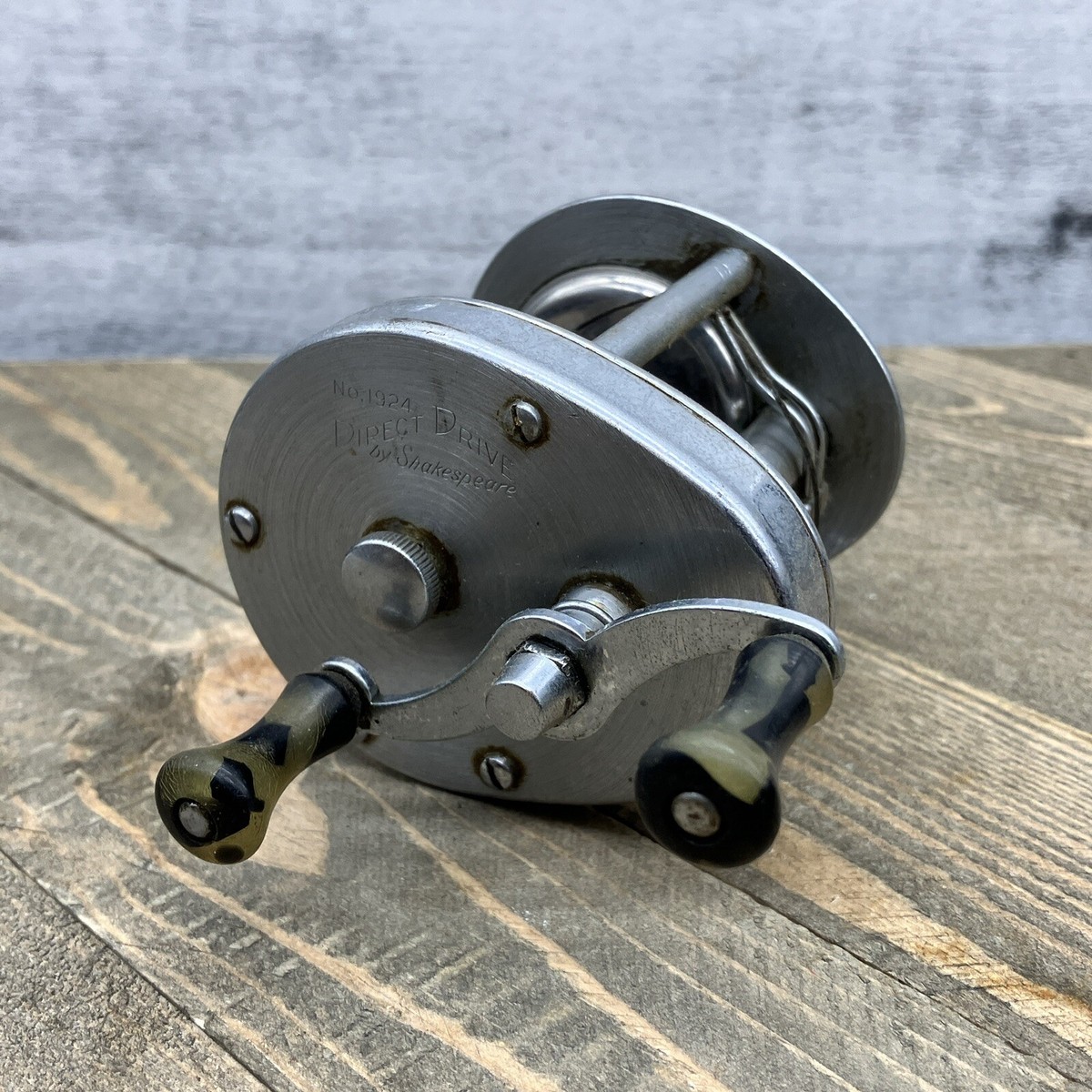 Vintage Shakespeare Direct Drive Model 1924 Fishing Reel R1