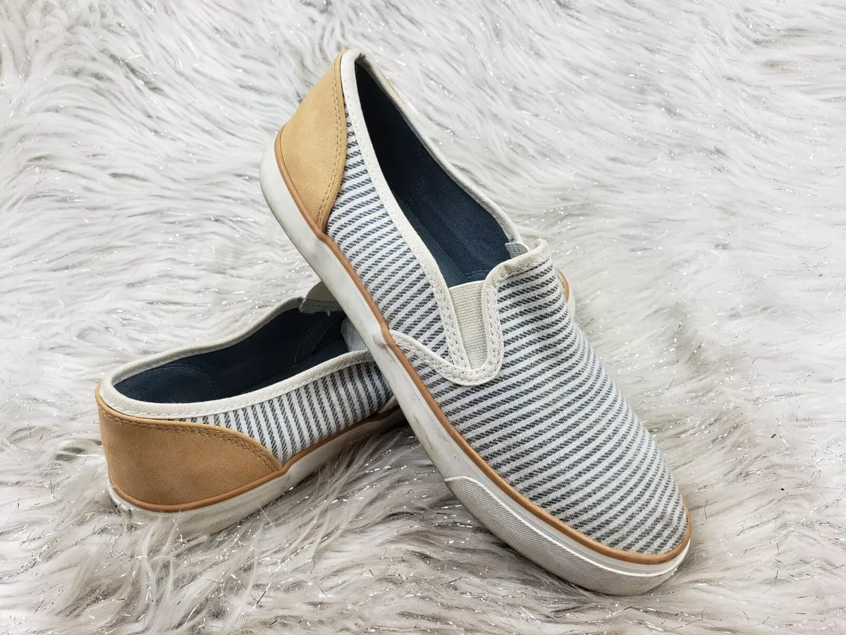 American eagle slip sales on shoes
