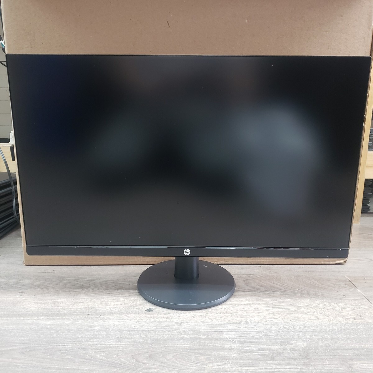 HP P27v G4 27