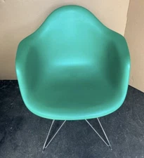 Herman Miller Eames Molded Plastic ArmChair-- Hunter Green