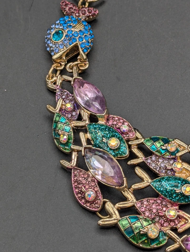 Extensor de collar Betsey Johnson tono dorado escuela de peces azul rosa llamativo  Foto 2 de 4