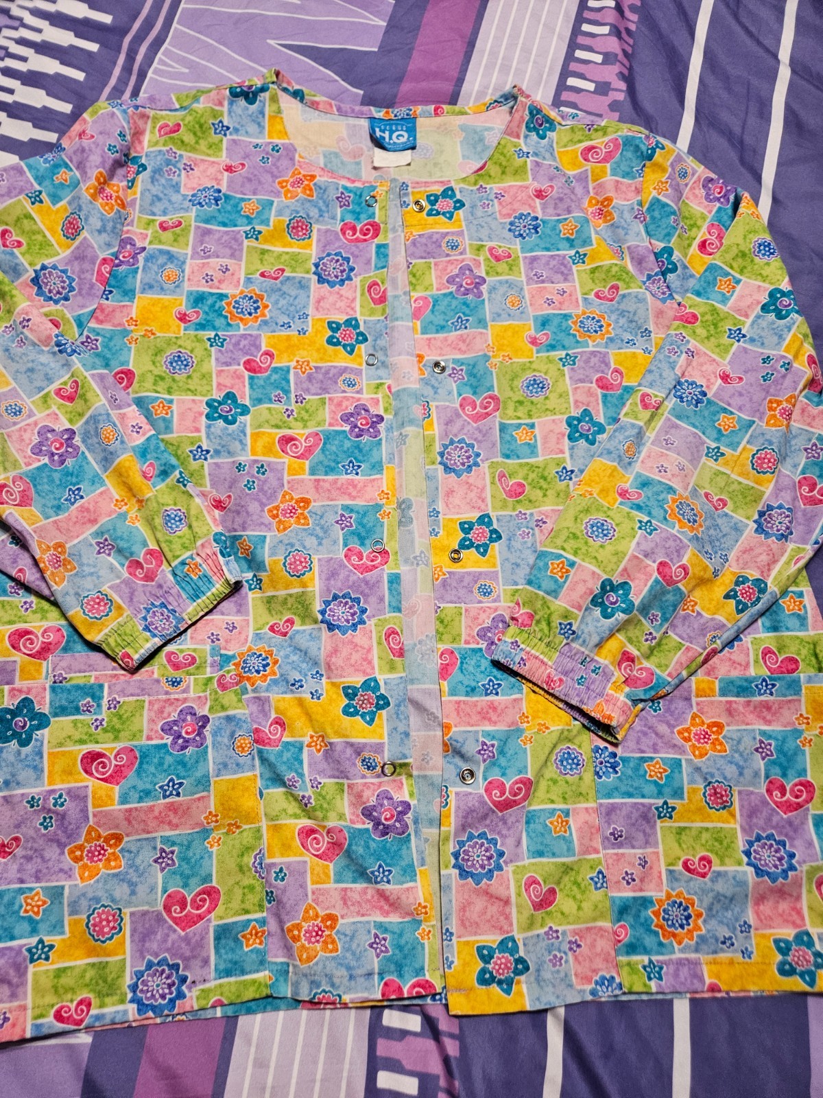 H.Q.Scrub jacket 27 " tall and 24" wide Beautiful colors wit