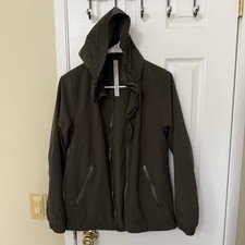 Lululemon Women  s Size 6 Dark Olive Green Lightweight Hooded Jacket READ 