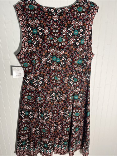 Abito casual elasticizzato senza maniche floreale bordeaux verde acqua Liz Claiborne taglia 16 nuovo con etichette - Foto 3 di 15