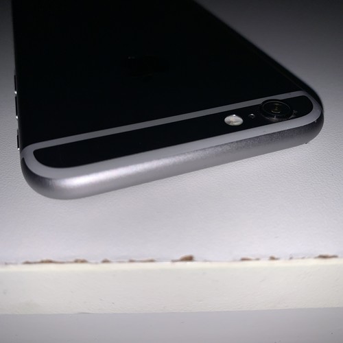 iPhone 6s 32GB - Space Gray - Unlocked - Picture 4 of 9