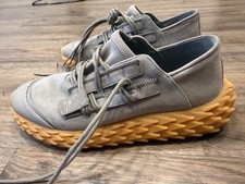 Tenis de diseñador Giuseppe Zanotti para hombre talla 43 gris gamuza doble cremallera suela de goma