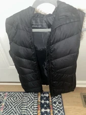 Eddie Bauer  Black Sz Sm  Down Feather Vest, Fur Hood,Non Smoking Home.