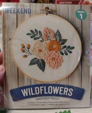 Leisure Arts Embroidery Kit 6" Wildflowers- beginners -