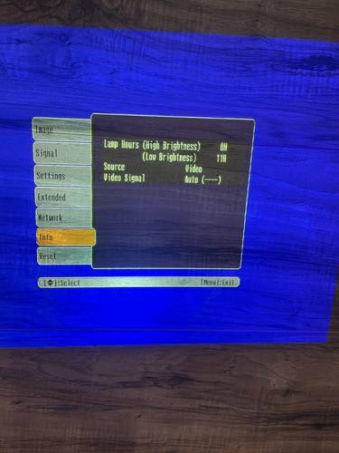 Epson EMP-1715 LCD Projector 2700 Lumens 1080i XGA 4:3 11 Lamp Hours - Picture 2 of 10