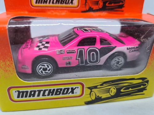 New And Sealed matchbox Superfast Ford Thunderbird Stock Car # 39 1993 pink - Picture 2 of 7