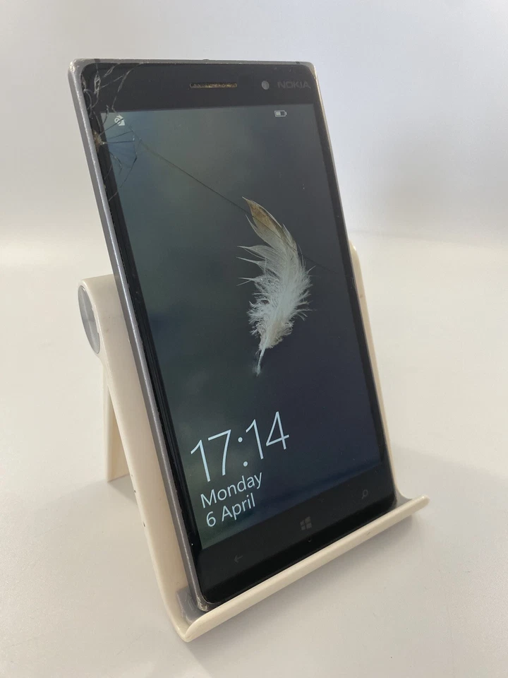 Nokia Lumia 830 Black Unlocked 16GB 5.0" Windows Smartphone Cracked Incomplete - Image 4 of 4