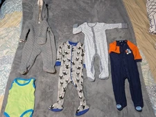 Lot of 7 boy's baby clothes sz 6-9 month Carter's Old Navy