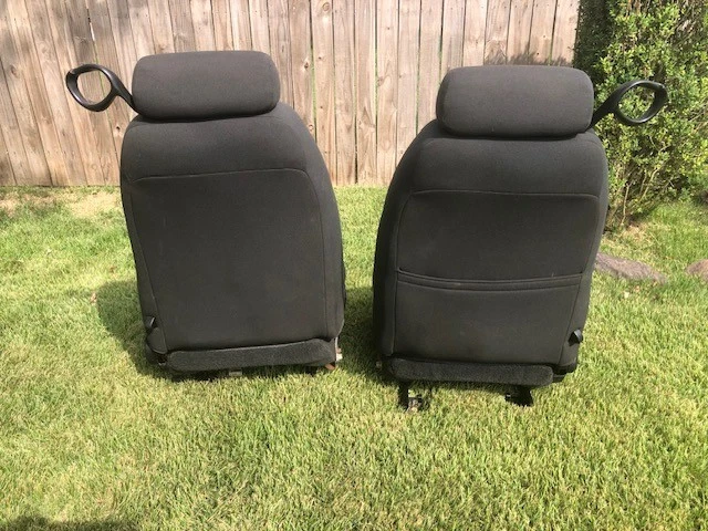 1999-2004 OEM Ford Mustang Charcoal Gray Cloth Front Bucket Seats Good Condition - Image 3 of 4