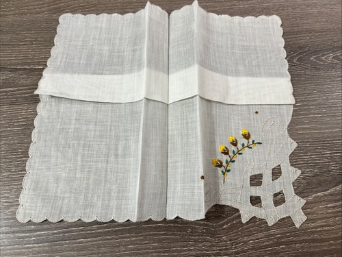 6 ~ Lot Vintage Floral Handkerchiefs Hankies Scalloped Edge square swiss - Picture 10 of 18