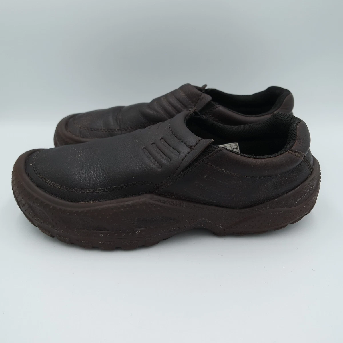 Crocs M Loafer Leather Upper Casual Shoes for Men for sale  display picture 1