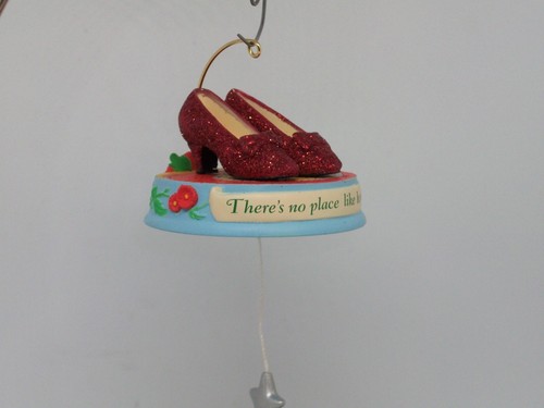 Hallmark 2011 It's All in the Shoes -Wizard of Oz -Ruby Slippers -Ltd. Ed. -NIB - Picture 14 of 17