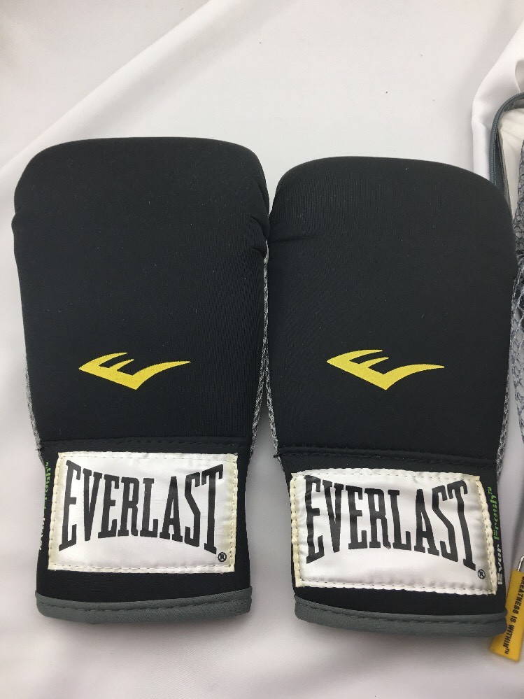 Everlast Neoprene Heavy Bag Boxing Gloves Level 1 Ever Fresh Ever Cool