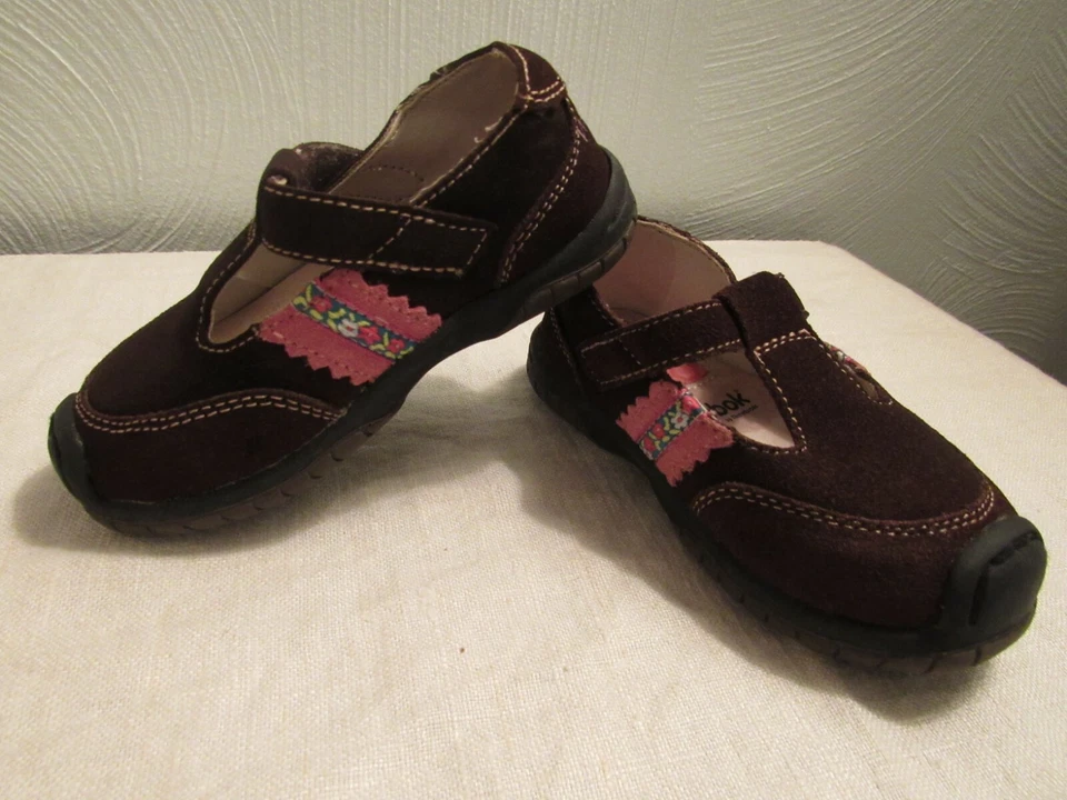 Weebok by Reebok T-strap Mary Jane Niño Bebé Niña Talla 5.5 EE. UU. Marrón Gamuza Foto 4 de 4