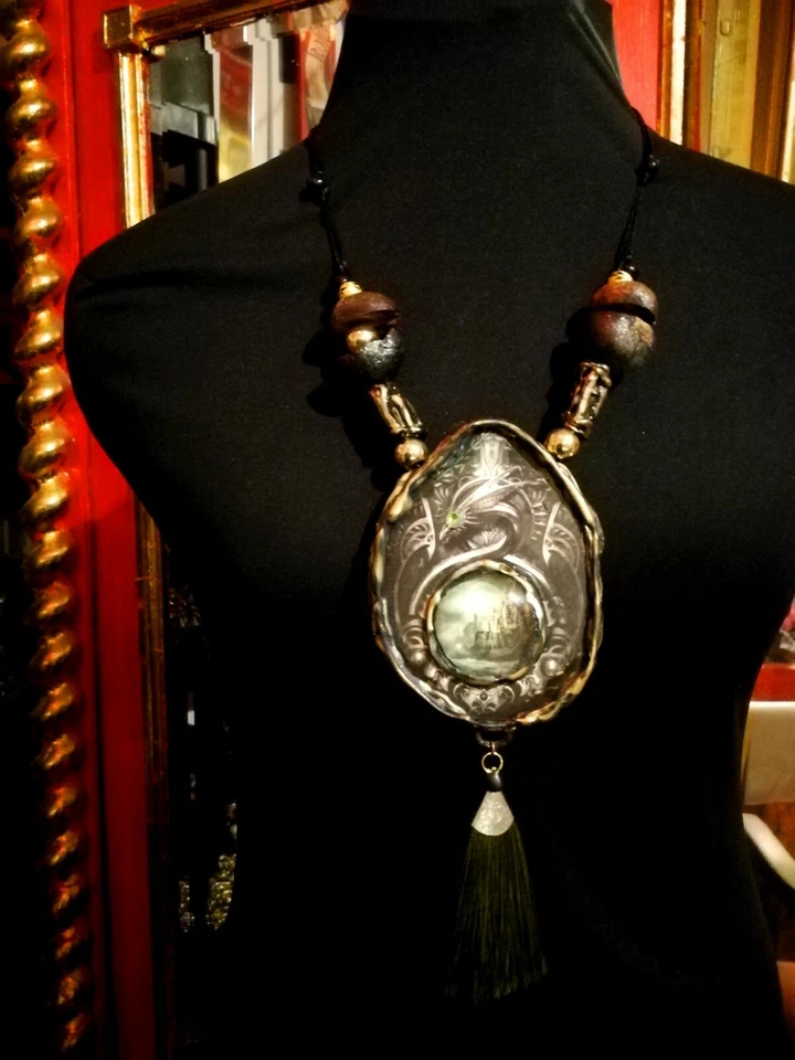 Joyería Gótica Collar Colgante Mujer Hombre Dragón Negro Castillo Medieval Cabujón Foto 4 de 4