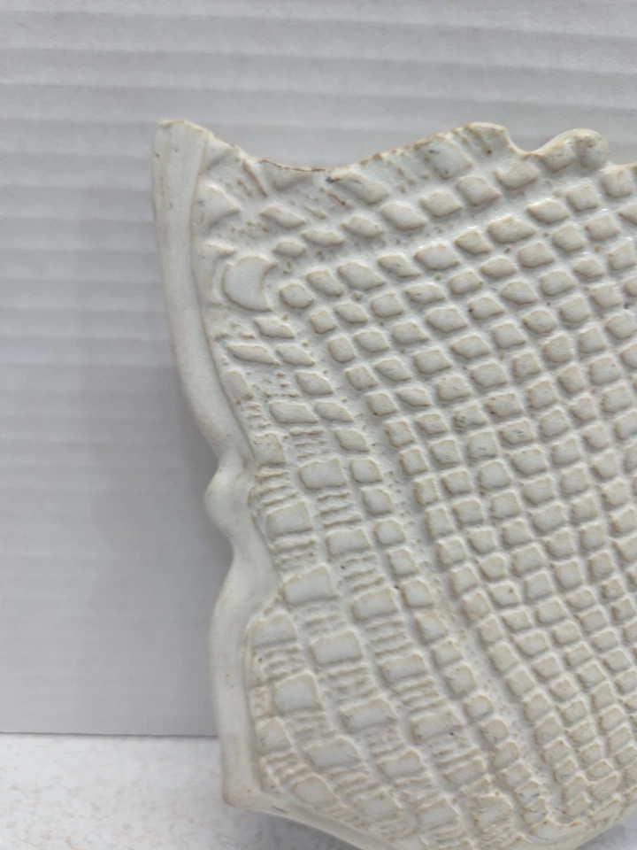 White Clay Studio Pottery Hanging Wall Pocket Planter 5" x 6.5" Signed by Artist - Image 2 of 4