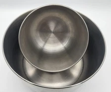 Vintage Sunbeam Deluxe Mixmaster Mixer 9" & 6" Mixing Bowls 4.5" Depth Set Of 2